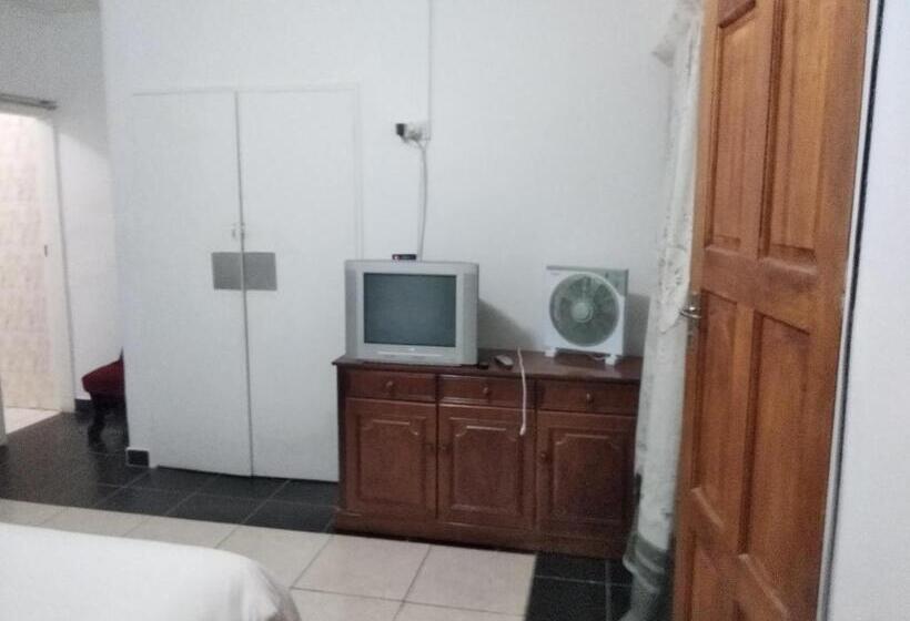اتاق استاندارد, Brackendene Lodge