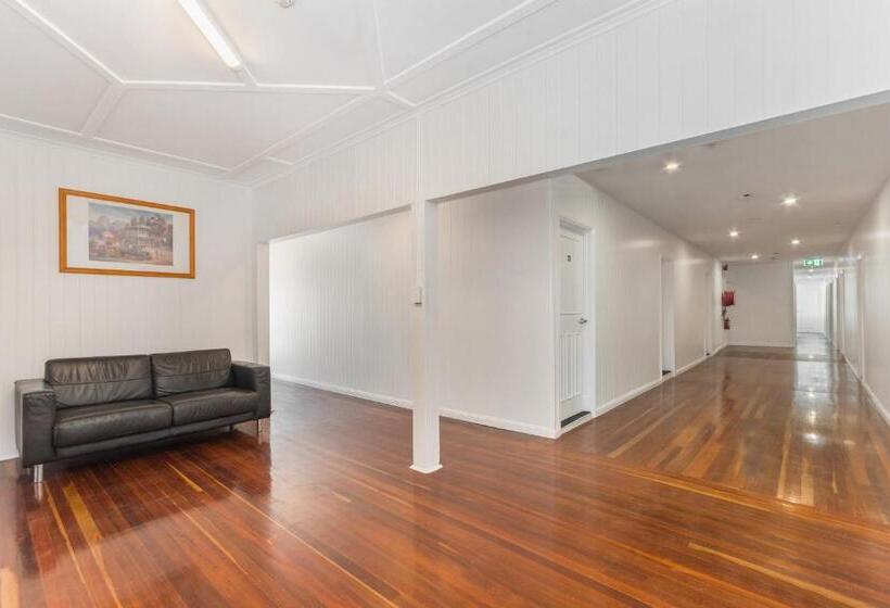 シングルデラックスルーム, Newmarket