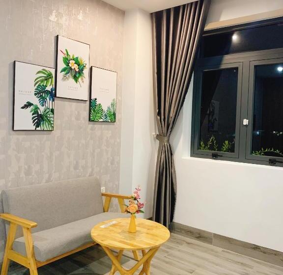 اتاق لوکس چهار تخته, Hometel Tâm đan