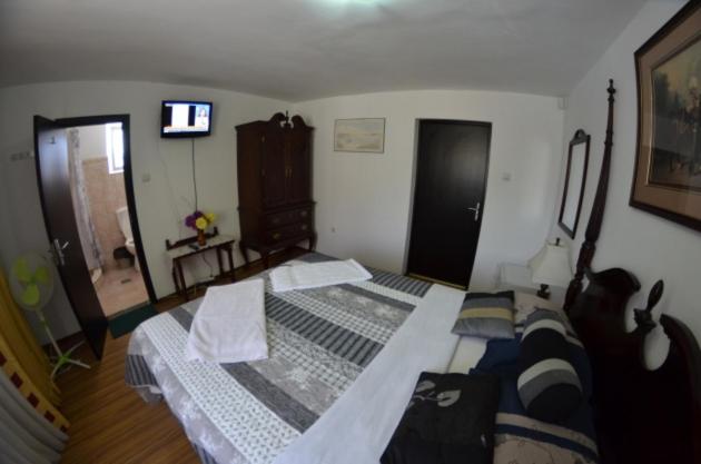 标准间, Pensiunea Albatros
