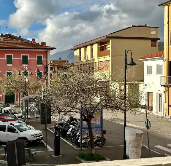 استودیوی لوکس, Residence Internazionale