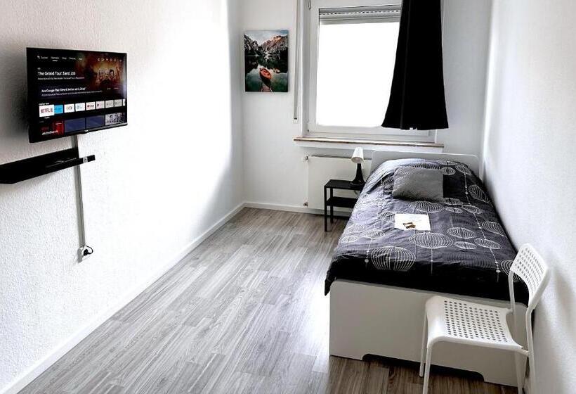 带1个卧室的带阳台的公寓, # Vaz Apartments Sg01 02, Wlan,tv, Küche, 2 X Balkone, Nahe Zentrum