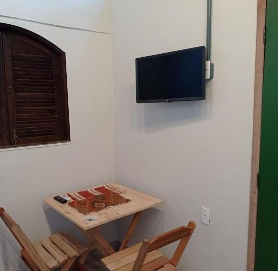 Standart Oda, Pousada Sobre A Rocha