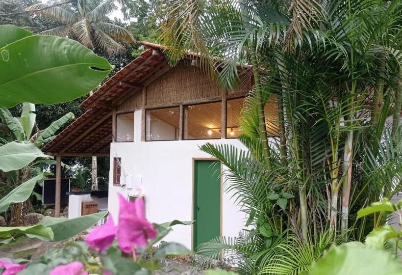 Standart Oda, Pousada Sobre A Rocha