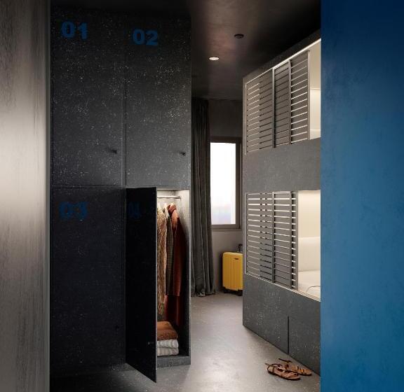 Четырехместный Номер Стандарт, Amistat City Hostel Barcelona