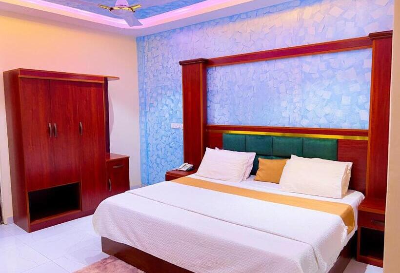 スイート, American Royal Lodge