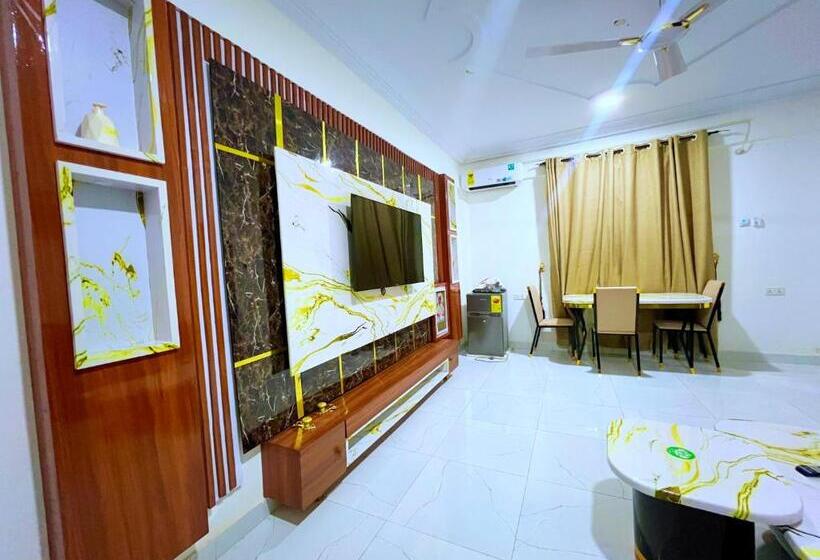 プレジデントスイートルーム, American Royal Lodge