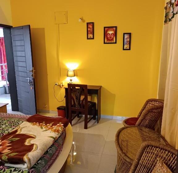 带阳台的豪华间, The Palm Greens