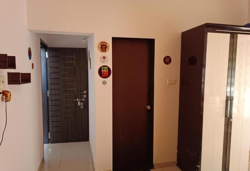 带大床的豪华间, The Palm Greens