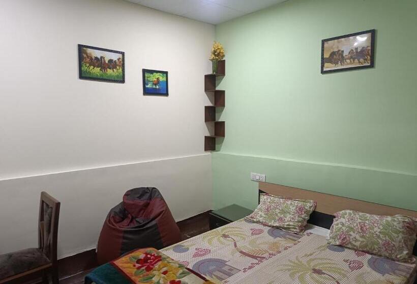 带阳台的豪华间, The Palm Greens