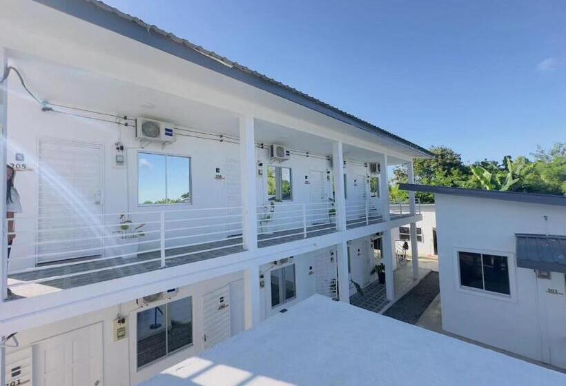 غرفة قياسية, Amberhouse 2