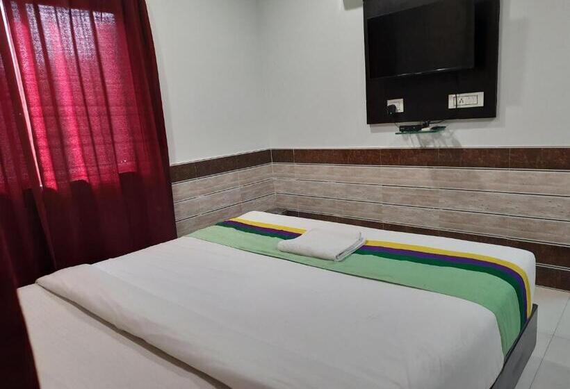 اتاق لوکس, Choudhary International