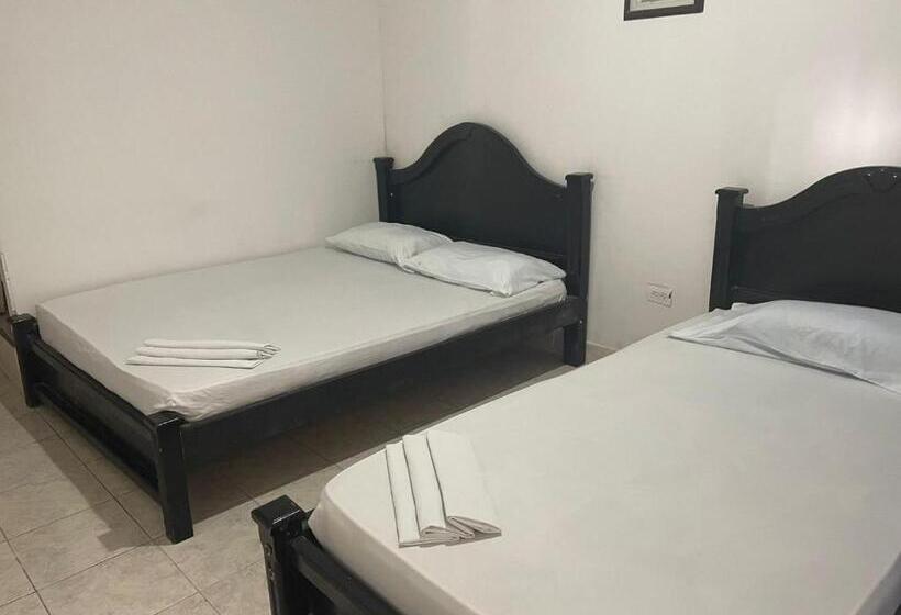 标准三人间, Cabañas De Tolu