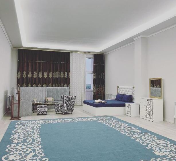 اتاق لوکس, Magnat