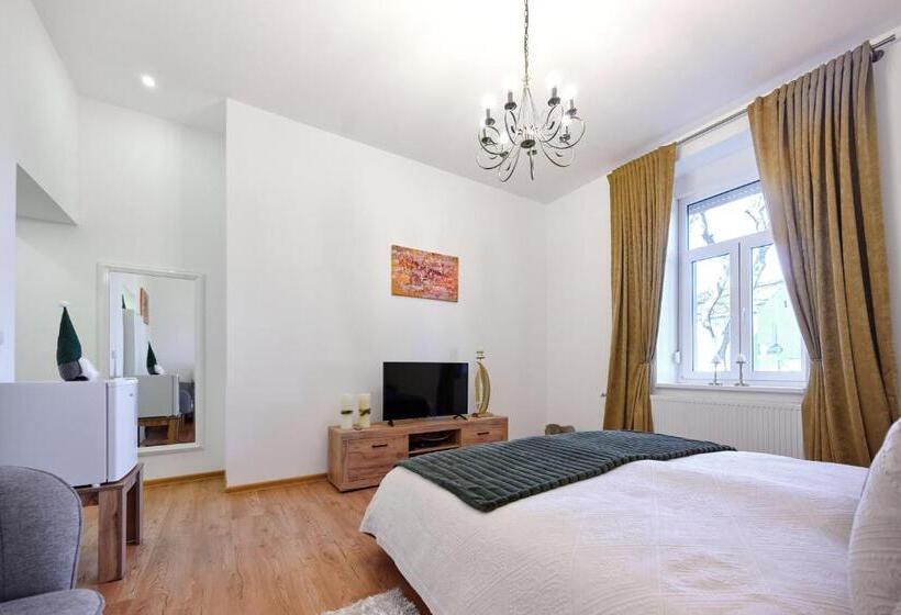 اتاق استاندارد با تخت بزرگ, čudesni Drvored