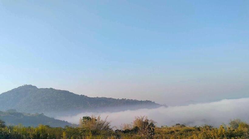 Standard Neljän Hengen Huone, Sirine​ Onsen​ รีสอร์ทออนเซนวิวทะเลหมอก