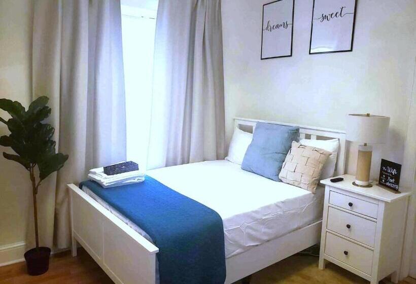 패밀리 룸, Opulent Room In Washington Dc