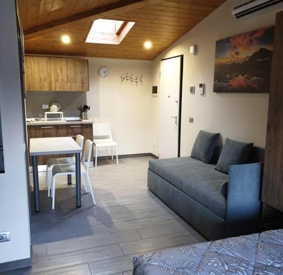 اتاق لوکس, Residence Villa Eli