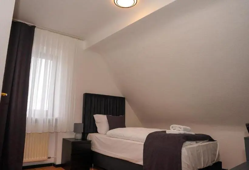 スタンダードシングルルーム, Gn Hotel Furpach