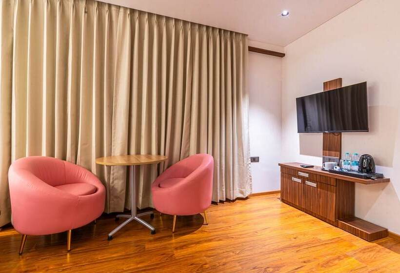 스탠다드 룸, Treebo Premium Heritage Grand  Majiwada Thane