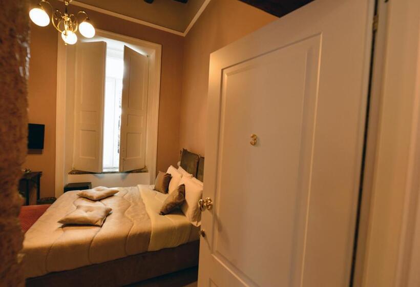 اتاق سوپریور, Xenia Neapolis