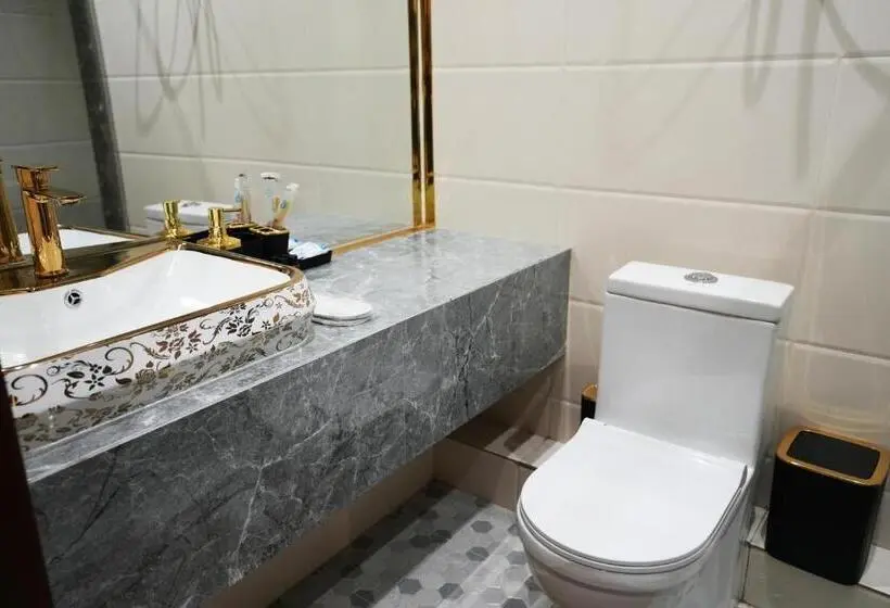 اتاق خانوادگی, Baland Hotel Dushanbe