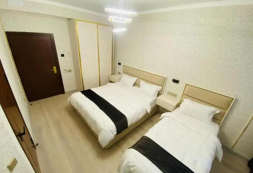 اتاق خانوادگی, Baland Hotel Dushanbe