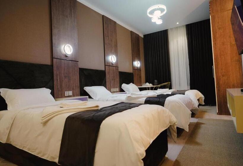 اتاق کلاسیک سه تخته, Baland Hotel Dushanbe