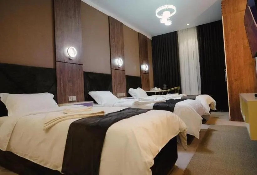 اتاق کلاسیک سه تخته, Baland Hotel Dushanbe