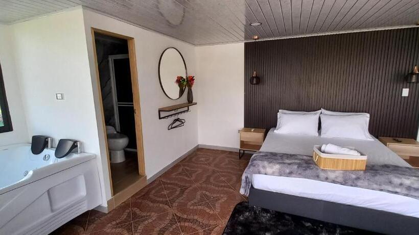 デラックススイート, Mirador Cielo Blue