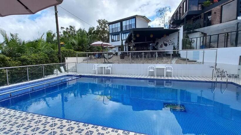 ファミリールーム, Mirador Cielo Blue