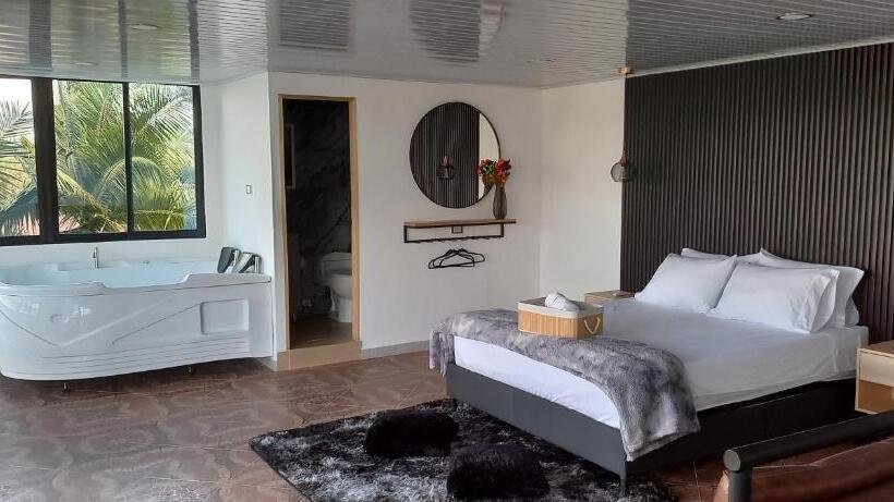 デラックススイート, Mirador Cielo Blue