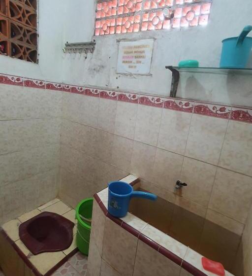 غرفة قياسية, Spot On 93681 Qodri Homestay Syariah