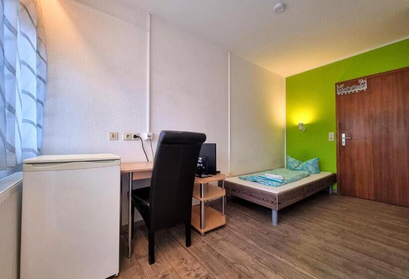 带阳台的标准单人间, Monteurzimmer   Karlsbad