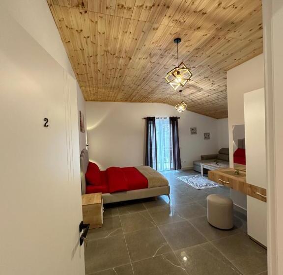 Quarto deluxe, Qyteza Guest House & Camping