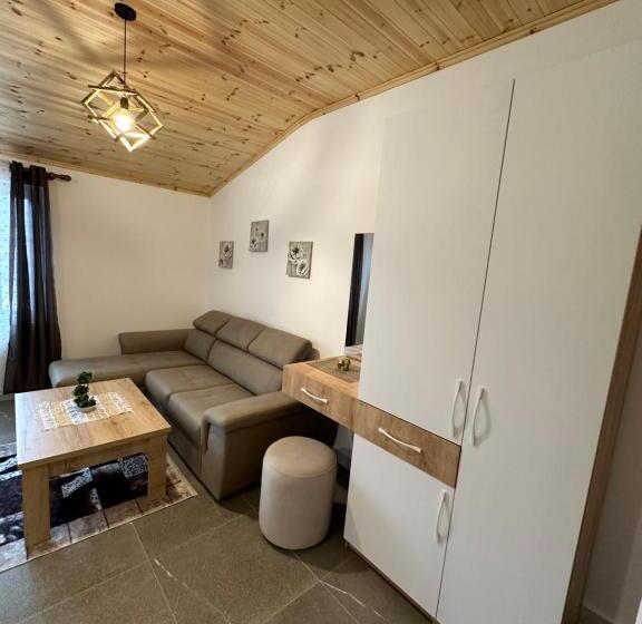 Quarto standard, Qyteza Guest House & Camping