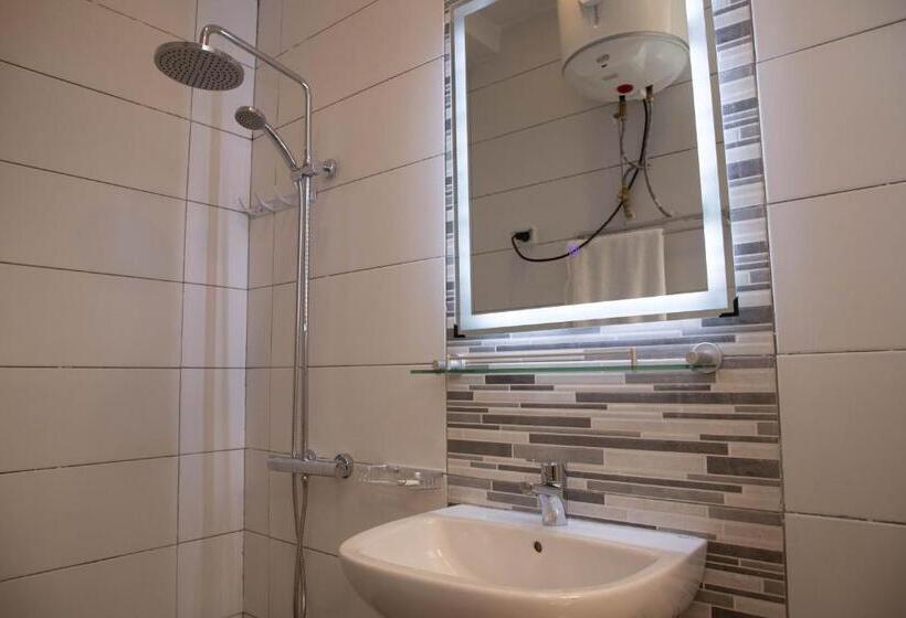 سوییت خانوادگی, Complexe Immobilier Le Silence Cis