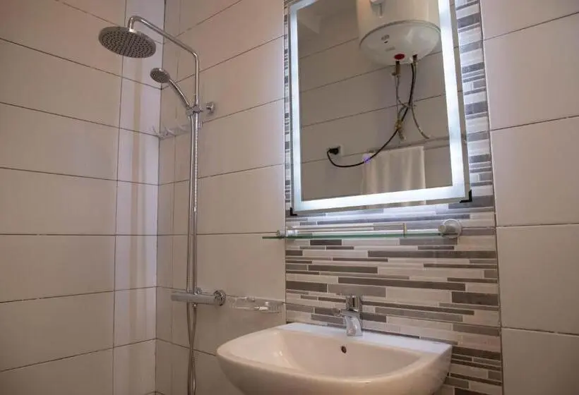 سوییت خانوادگی, Complexe Immobilier Le Silence Cis
