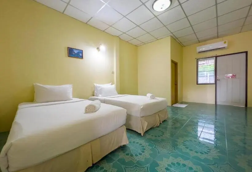 オーシャンビュースタンダードルーム, Sea View Resort Rayong