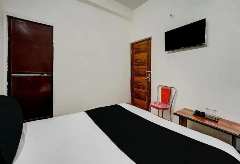 3 Bett Klassisches Zimmer, Oyo Flagship Hotel Blue Moon
