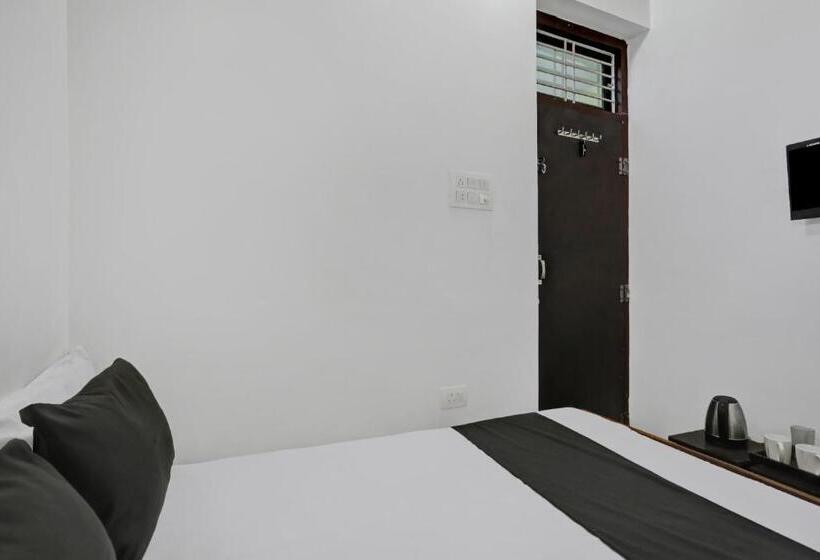 트리플 클래식 룸, Oyo Hotel R K Shahpura
