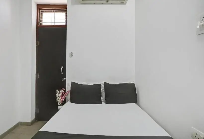 トリプルクラシックルーム, Oyo Hotel R K Shahpura