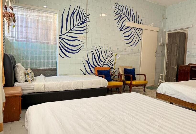 ファミリールーム, Aeon Station 18l Rainforest & Heritage