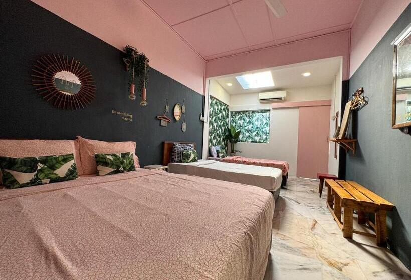 デラックスの４人部屋, Aeon Station 18l Rainforest & Heritage