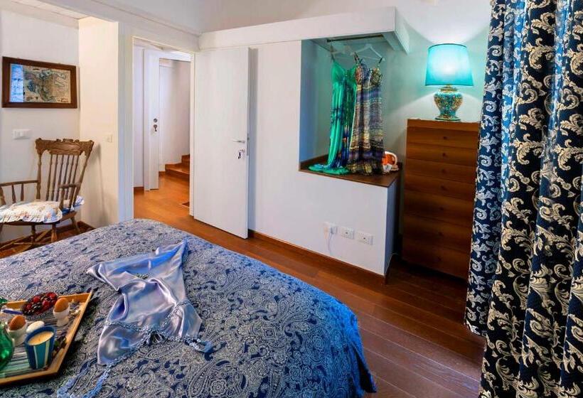 اتاق استاندارد سه تخته با چشم‌انداز باغ, Lillac Cottage