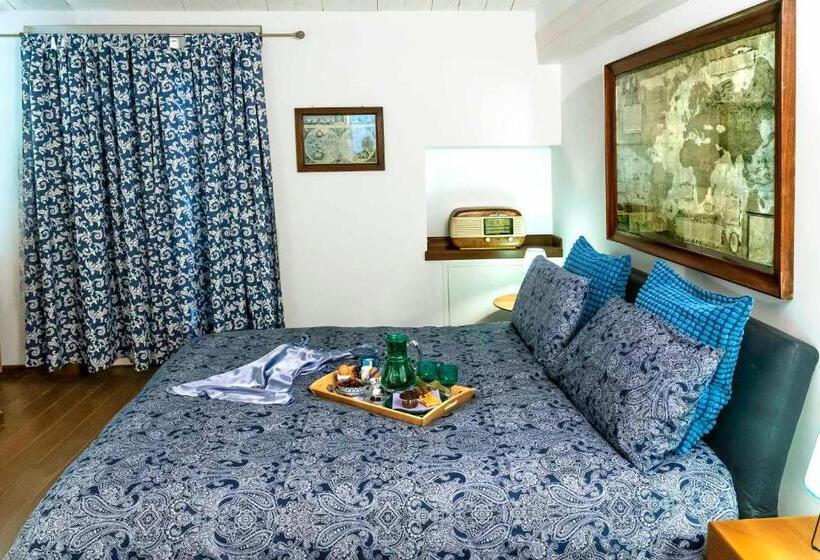 اتاق استاندارد سه تخته با چشم‌انداز باغ, Lillac Cottage