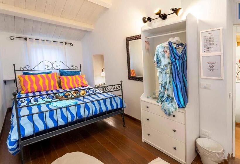 اتاق استاندارد سه نفره, Lillac Cottage