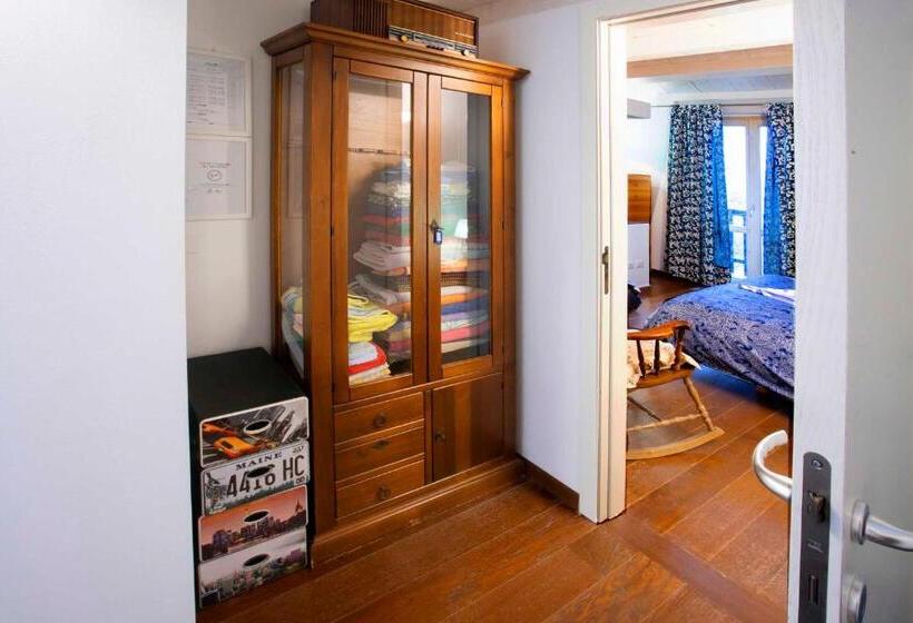 اتاق استاندارد سه تخته با چشم‌انداز باغ, Lillac Cottage