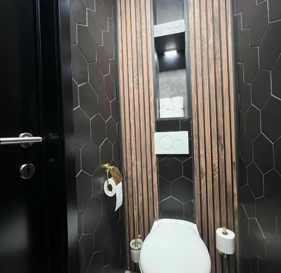 デラックスルーム, Lou Et Hans