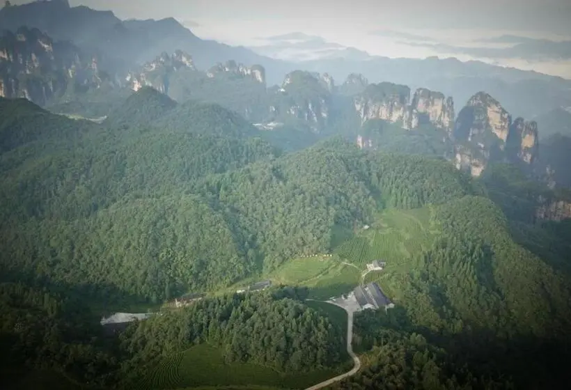 マウンテンビュースタンダードルーム, Zhangjiajie Yolo Resort  Within Zhangjiajie National Forest Park